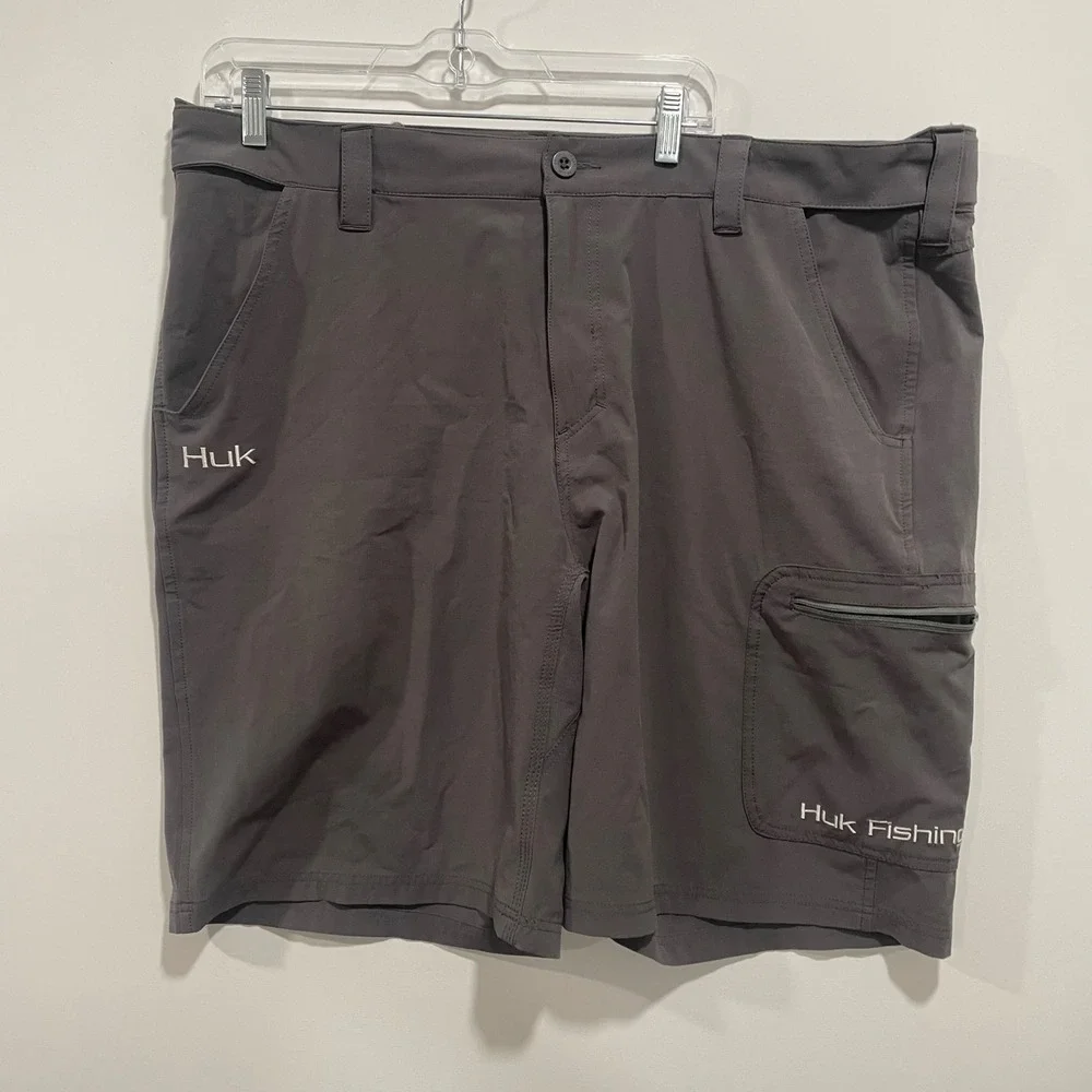 Huk Fishing Shorts Mens XXL Gray Performance Cargo Stretch Quick Dry Hybrid
